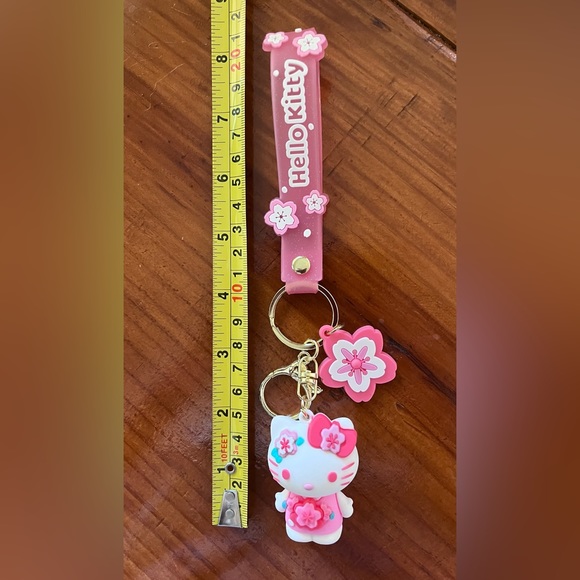 New Pink Sakura Sanrio Hello Kitty Keychain/
 Pendant/Car Key Ring - Picture 9 of 10